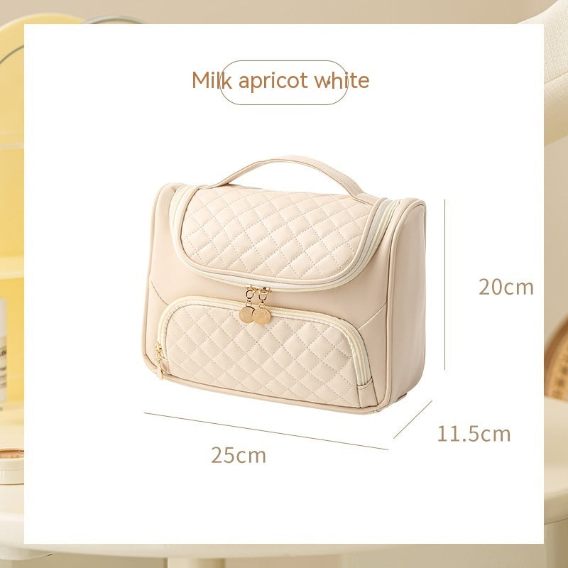 Fashionable Waterproof Cosmetic Bag